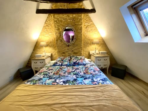 sarlat-la clef des songes-chambre sous les combles-vue sur la cité médiévale- chambre climatisée-lit queen size