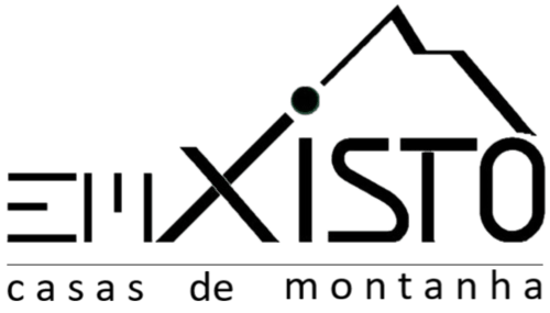 Logo Em Xisto com ícone de casa e design geométrico de montanhas para este hotel de hospedagem na serra de Góis, Portugal