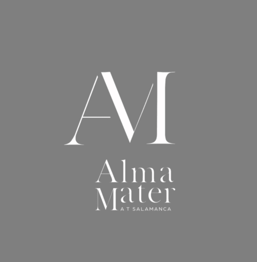 Logo de apartamentos de lujo Alma Mater Salamanca con tipografía elegante sobre fondo gris