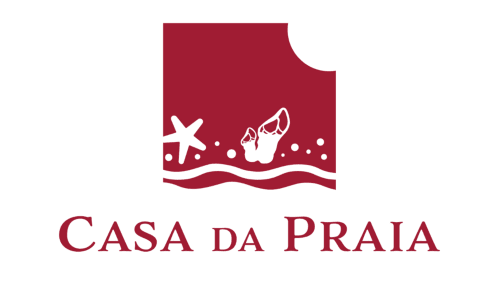Logo da Casa da Praia com estrelas do mar e conchas, hotel de praia em Zambujeira do Mar, Portugal