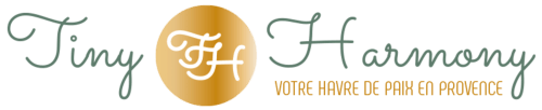 Logo Tiny Harmony avec le slogan « Votre refuge de paix en Provence » - hôtel à Venelles, FR