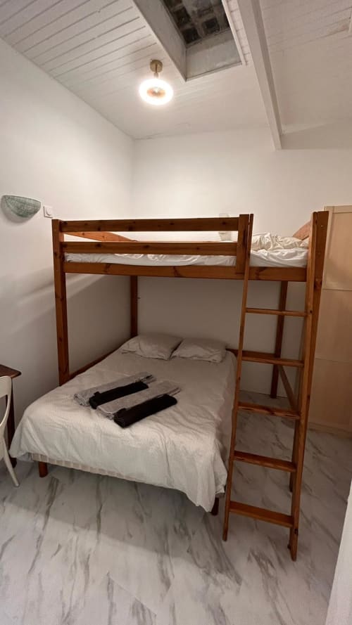 Chambre d'hôte Marseille
Maison d'hôtes Marseille
Hébergement Marseille
Séjour Marseille
Chambre d'hôte Vieux-Port
Chambre d'hôte proche plage Marseille
Chambre d'hôte centre-ville Marseille
Chambre d'hôte avec vue sur mer Marseille
Chambre d'hôte de charme Marseille
Chambre d'hôte de luxe Marseille
Chambre d'hôte authentique Marseille
Chambre d'hôte romantique Marseille
Chambre d'hôte avec petit déjeuner Marseille
Chambre d'hôte avec piscine Marseille
Chambre d'hôte avec jardin Marseille
Chambre d'hôte avec parking Marseille
Mots-clés événementiels et saisonniers
Chambre d'hôte vacances Marseille
Chambre d'hôte week-end Marseille
Chambre d'hôte été Marseille
Chambre d'hôte Noël Marseille
Mots-clés touristiques
Hébergement près de Notre-Dame de la Garde
Chambre d'hôte près du Parc National des Calanques
Hébergement près du MuCEM
Chambre d'hôte proche du Panier Marseille
Longue traîne
Meilleure chambre d'hôte à Marseille pour couples
Chambre d'hôte à Marseille pour famille
Chambre d'hôte pas cher Marseille
Avis chambre d'hôte Marseille