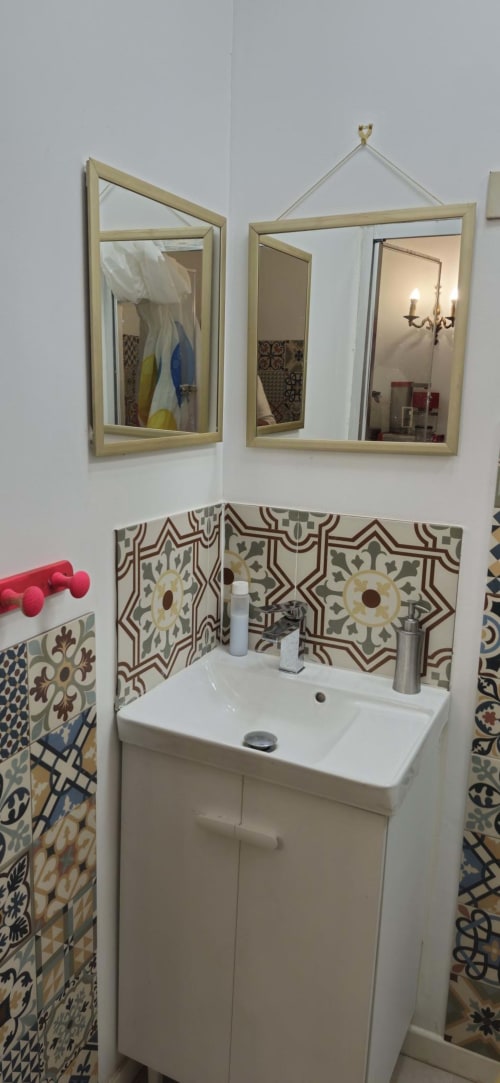 Chambre double climatisée LGBTQ+ friendly dans la cité phocéenne.

Hébergement économique au cœur de Marseille, proche du Vieux-Port.

Chambre cosy et climatisée dans un B&B LGBTQ+ friendly à Noailles.

Séjour abordable dans une chambre double confortable près de la Canebière.

Maison d’hôtes chaleureuse et inclusive, idéale pour un séjour économique.

Chambre Hibiscus avec climatisation, proche du centre-ville et du Panier.

Séjour pas cher dans un hébergement accueillant et économique.

Chambre d’hôte cosy près du quartier animé de La Joliette.

Lit confortable et climatisation dans une chambre double proche du Cours Julien.