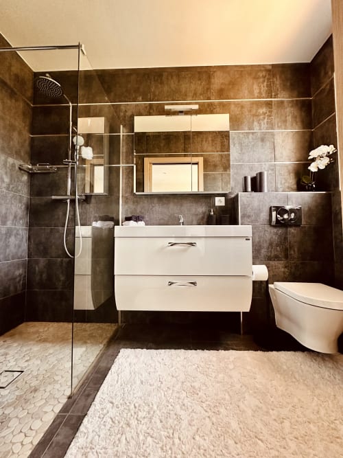 Intérieur contemporain et décoration chaleureuse, location Jahani Corse du Sud