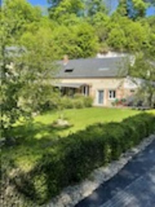 Les Gites de Flaubert, cottage avec pelouses et haies soignées, Le Heron, France