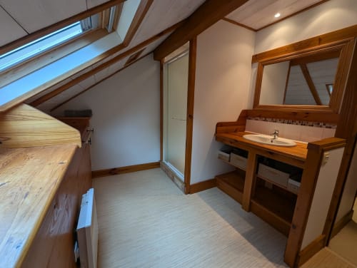 salle d'eau chambre 2