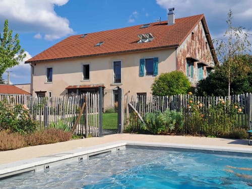 piscine extérieure gite