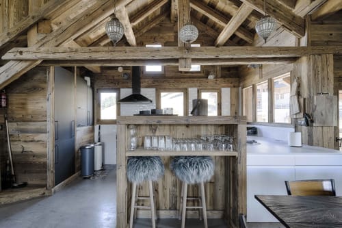 vue de la cuisine depuis le séjour et la salle à manger