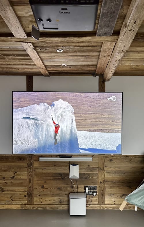Chalet le Perchoir, Vue montagne, le perchoir, chalet, Montagne, chalet montagne, Salon, vue, terrasse extérieure, BBQ, Spa, jacuzzi, chambre avec vue, chambre montagne, Villard-Reculas, Alpe d'huez

cinéma, espace vidéo, 