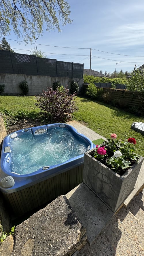 jacuzzi