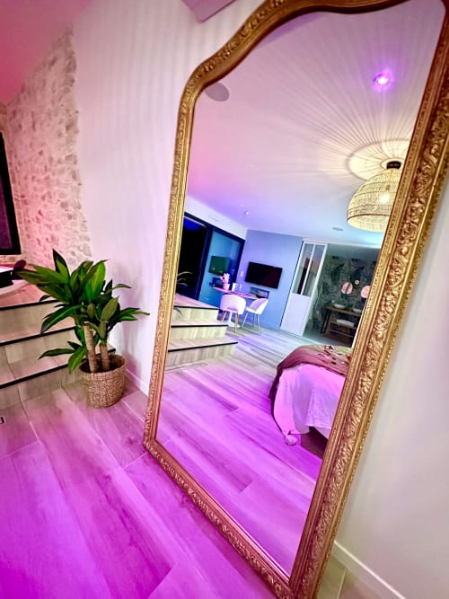 Chambre avec spa privatif pour une nuit en Vendée