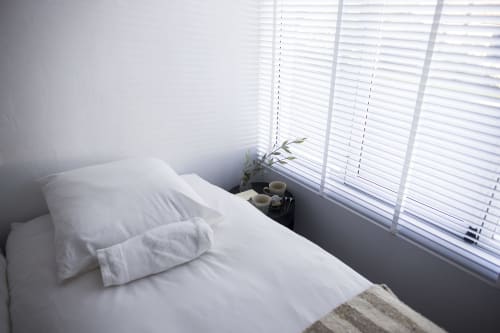 Chambre, Location maison sud Aveyron, avec piscine privative, spa, en pleine campagne aveyronnaise