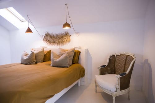 Chambre avec lit king size, Location maison sud Aveyron, avec piscine privative, spa, en pleine campagne aveyronnaise