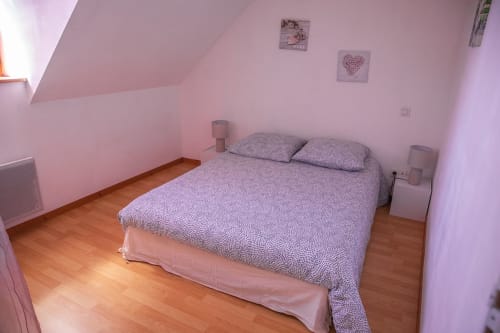 Chambre maison des Lions à Chémery