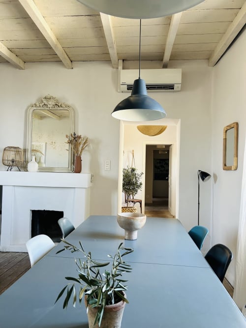 Location maison de vacances avec vue mer, Bastia, Corse. Salon, salle à manger dans maison de charme