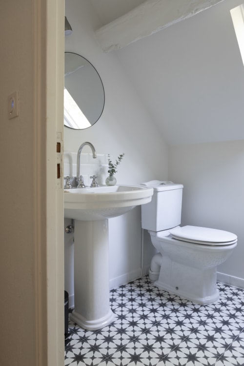 Moulin de Dorceau - gîte de charme - Salle de bain style rétro