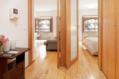 Fascinating Loveseats Bedroom - Flowerstreet54 - Romantic apartment bedroom with street views in Porto's historic Ribeira quarter