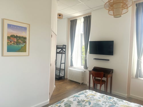 Chambre Anatole, accessible PMR au rez-de-chaussée, Auberge Ti'gousket, Guingamp