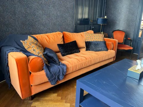 Sables d'Olonne gite / Villa ADELOUANE pour 11 personnes. Salon aux allures des années 30 avec ses jolies couleurs vives