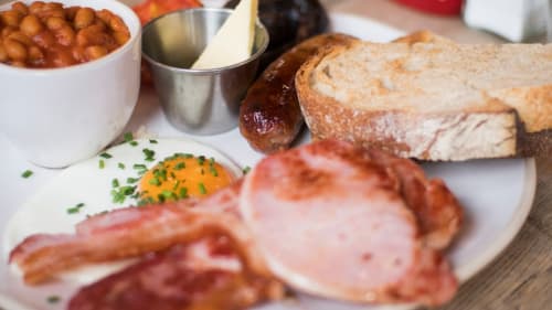 Full English breakfast with bacon, egg, beans, and toast at Grapevine Studio, Waterbeach Cambridge