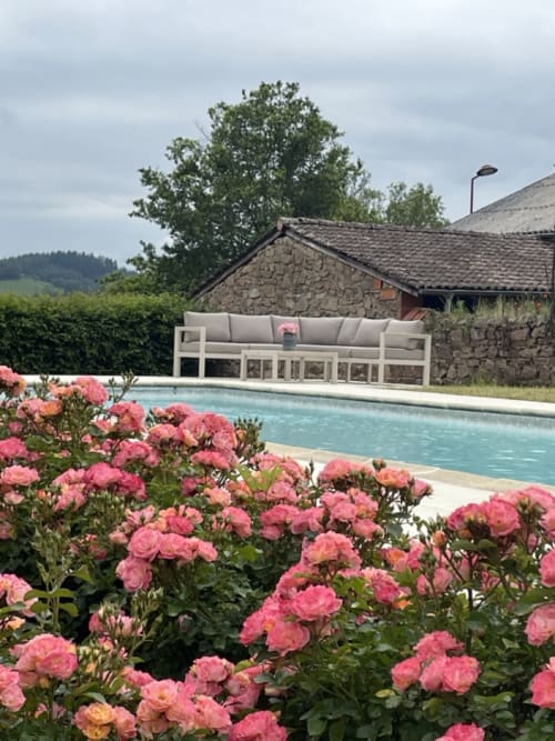 chambre d'hôtes de charme, château, brionnais, charolais, table d'hôtes, piscine, espace bien-être, calme, repos, détente, patrimoine historique, jardin zen, hôtel, tourisme, sud-brionnais, voitures anciennes, randonnées, La Clayette, Varennes-sous-Dun, 