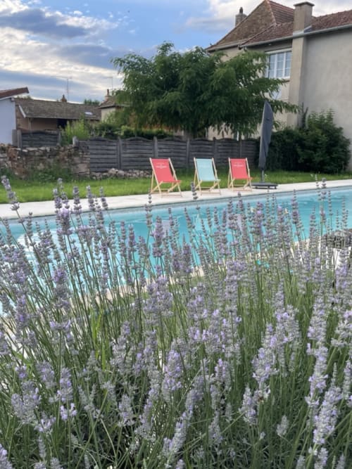 chambre d'hôtes de charme, château, brionnais, charolais, table d'hôtes, piscine, espace bien-être, calme, repos, détente, patrimoine historique, jardin zen, hôtel, tourisme, sud-brionnais, voitures anciennes, randonnées, La Clayette, Varennes-sous-Dun, 
