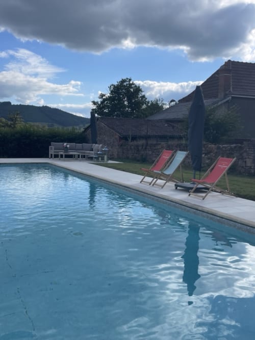 chambre d'hôtes de charme, château, brionnais, charolais, table d'hôtes, piscine, espace bien-être, calme, repos, détente, patrimoine historique, jardin zen, hôtel, tourisme, sud-brionnais, voitures anciennes, randonnées, La Clayette, Varennes-sous-Dun, 
