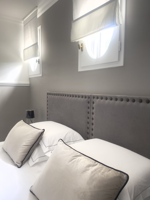 chambre d'hôtes Vendée les 15 chênes Puy du Fou chambre double supérieure lit King size reposant  calme vue piscine chauffée