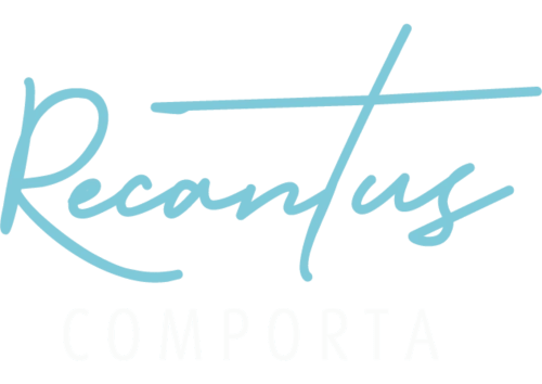 Recantus Comporta hotel logo in blue cursive script with strikethrough design element