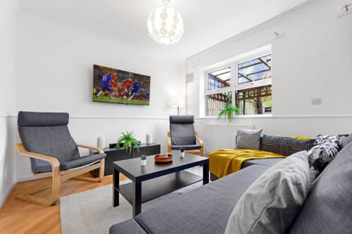 Living Room, sofa Bed,Sound bar, Internet, TV&Streaming Service, TV and Multimedia,Garden