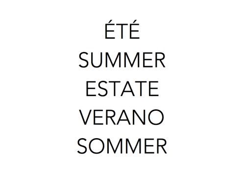 Summer season text in multiple languages at Domaine de l'Ocrerie, a bed and breakfast in Pourrain, France