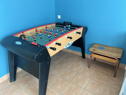 Baby-foot dans la salle de jeux de Vacances en Touraine, Souvigny-de-Touraine