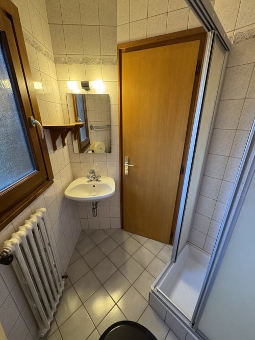 Room for two people with bunk bed at Ardesia Morzine, practical and friendly accommodation