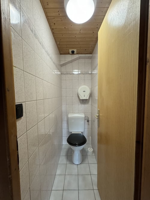 Chambre familiale spacieuse à Ardesia Morzine, idéal pour les séjours en groupe ou en famille
