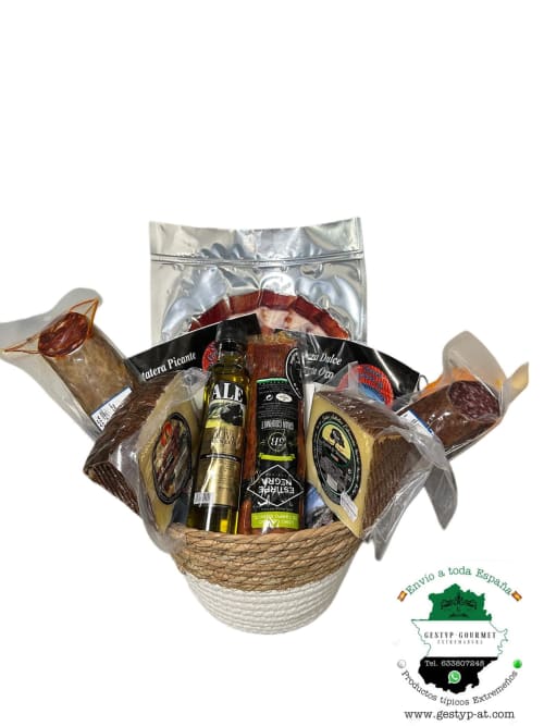 Canasta gourmet española con embutidos, cerveza y vino de Gestyp Gourmet en Mérida