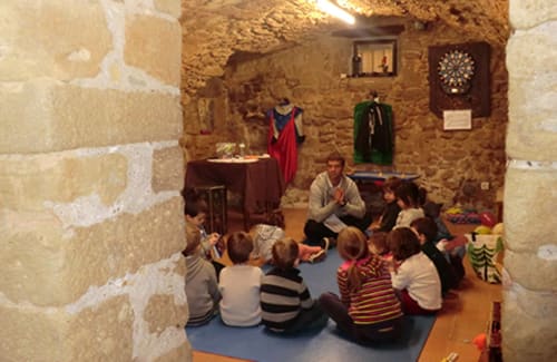 Pleine conscience, méditation, deuil, mariages, réunions de famille, amis, réunions d'entreprise, anniversaires d'adultes, anniversaires d'enfants, croissance personnelle Mindfulness, yoga, meditación, duelo, bodas, encuentros familias, amigos, reunión empresa, cumpleaños adultos, cumpleaños niños, crecimiento personal, ioga, meditació, dol, casaments, trobades famílies, amics, reunió empresa, aniversari adults, aniversari nens, creixement personal,Mindfulness, yoga, meditation, grief, weddings, family gatherings, friends, company gatherings, adult birthdays, children's birthdays, personal growth, Achtsamkeit, Meditation, Trauer, Hochzeiten, Familienfeiern, Freundeskreise, Firmenfeiern, Geburtstage von Erwachsenen, Kindergeburtstage, Rebirthing, persönliches Wachstum