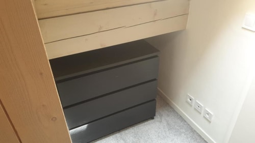 Commode dans une chambre Duplex les Myrtilles Les Carroz