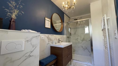Salle de bain avec douche à l'italienne maison 2