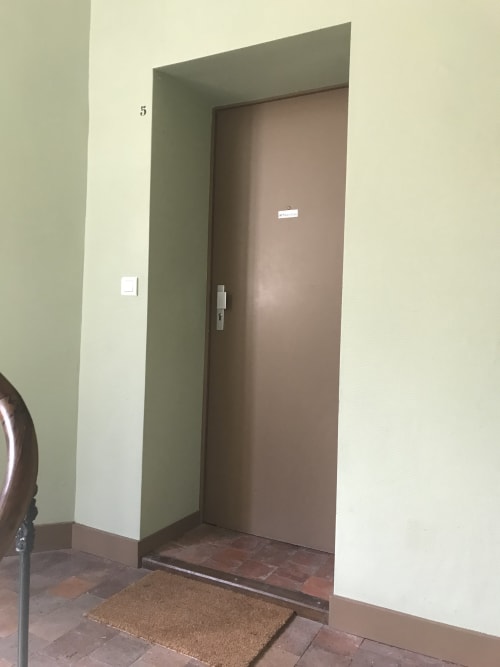 Porte de l'appartement