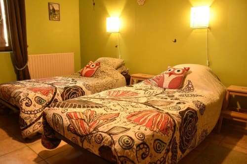 Séjour en Meuse près de Verdun, Grand Est. Gites au logis des chouettes à Chatillon-sous-les-côtes. Pour un séjour Nature et bien-être avec jacuzzi et salle de jeux. Fête de la MIrabelle à Metz, Enenevol à Chambley, Luxembourg, lac de Madine, Nancy. Location de vacances. Vacances en famille. EVJF. Meublé de tourisme près de Verdun de 2 à 10 personnes. Séjour en Meuse près de Verdun et des champs de bataille. Ossuaire et Mémorial de Douaumont. Voie verte Verdun, cyclotourisme Verdun. MET Festival. Gite de l'Effraie à Chatillon-sous-les-côtes près de Verdun