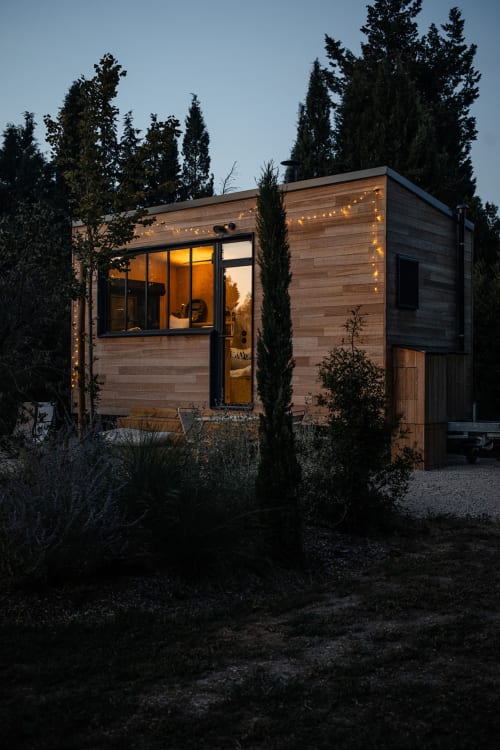 Logement insolite. Pépiite. Week-end au vert près d'Avignon