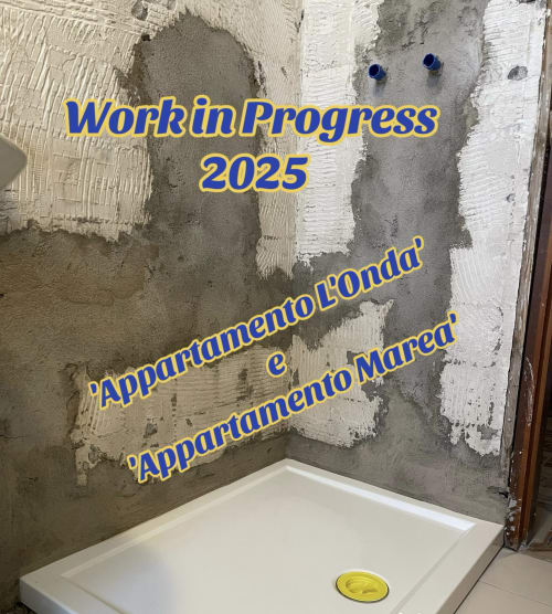 Ristrutturazione del bagno in corso presso Rigiariloo Home Apartments, San Giacomo degli Schiavoni, con piatto doccia bianco e grigio