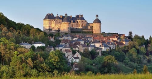 Logement insolite. Pépiite. Village de Hautefort