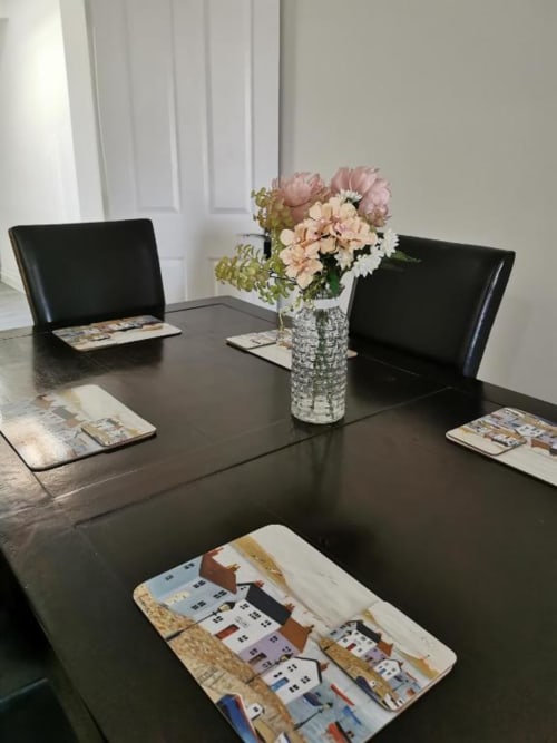 Dining table with comfortable chairs and decor in dining table with comfortable chairs and decor