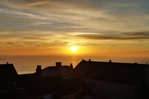 Sunset with sea views in seasky appartment - four bedroom house in Portland