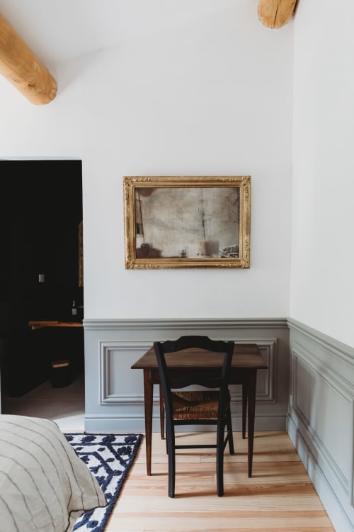 Histoire room for couples at Mas des Ecoliers, perfect for a charming weekend and exploring the Alpilles.