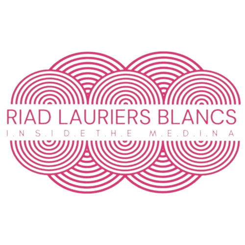 Logo Riad Les Lauriers Blancs avec demi-cercles concentriques rose, hébergement boutique à Marrakech