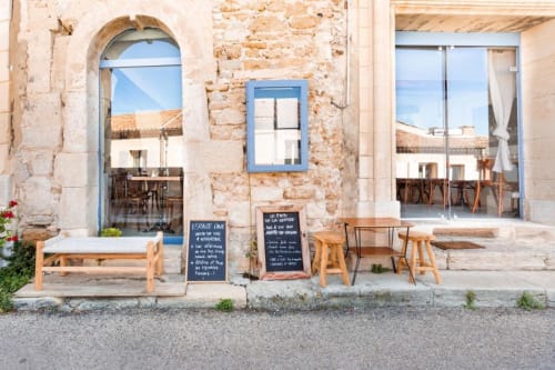Découvrez notre épicerie & traiteur à Le Pied de la Lettre à GRIGNAN. Savourez des saveurs authentiques et des produits de qualité. Visitez-nous dès aujourd'hui!