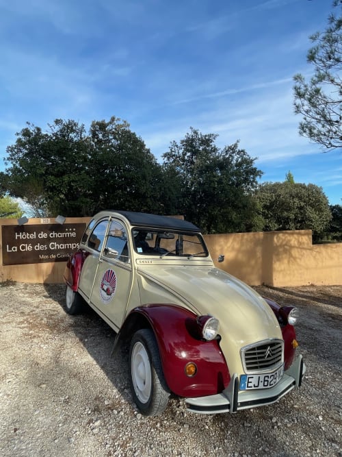 Location 2 CV dans le Luberon