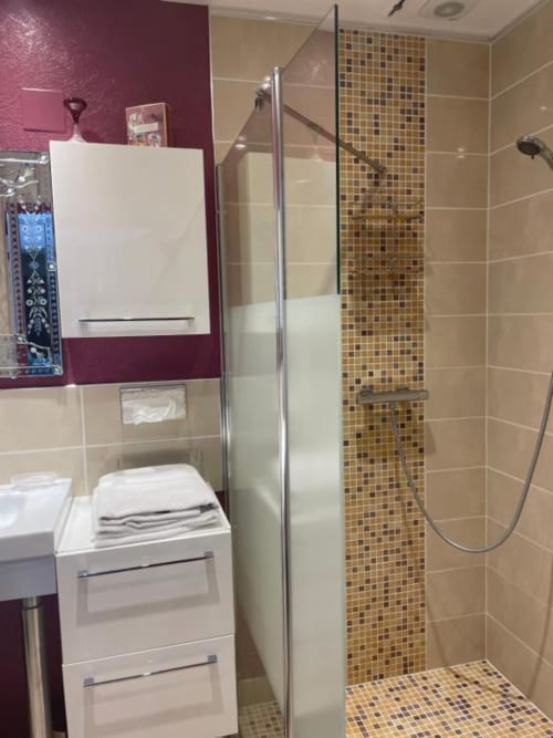 Lavabo | Douche | Meuble | Serviettes